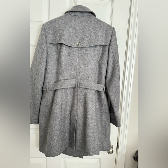 BURBERRY Daylesmoore Wool-Blend Zip-Pocket Trench Coat | US 12 | Gently Used - Picture 3 of 11